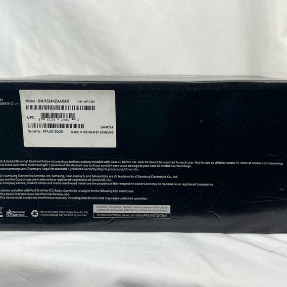 Samsung Gear VR SM-R324 With Controller - Picture 5 of 5